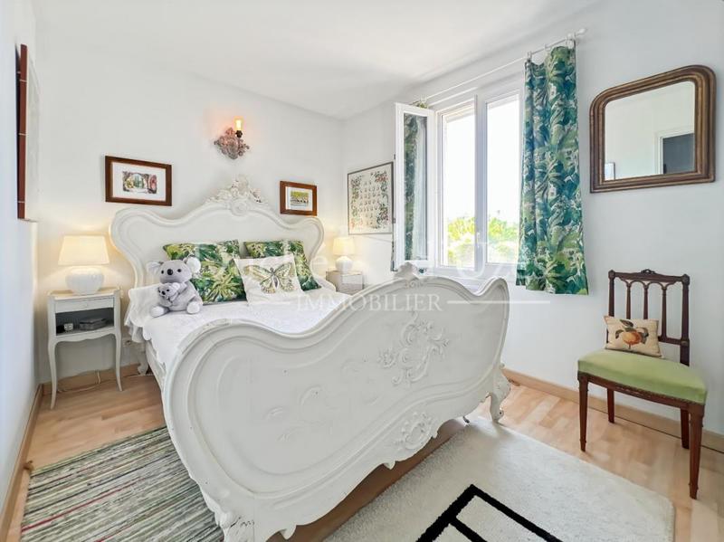 Maison - 166 m² - 5 pièces