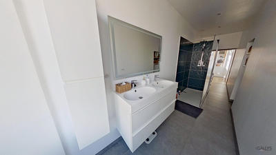 Maison ancienne - 282 m² - 7 pièces