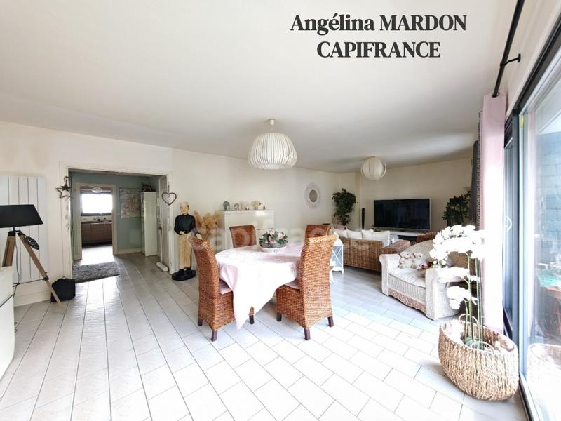 Appartement - 90 m² - 4 pièces