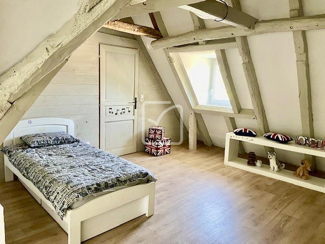 Maison - 314 m² - 13 pièces