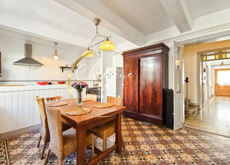 Maison de ville - 180 m² - 7 pièces