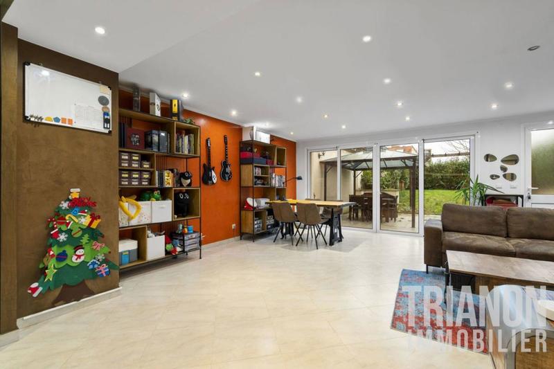 Appartement - 85 m² - 4 pièces