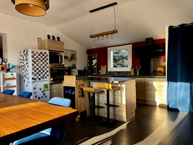 Maison - 180 m² - 6 pièces