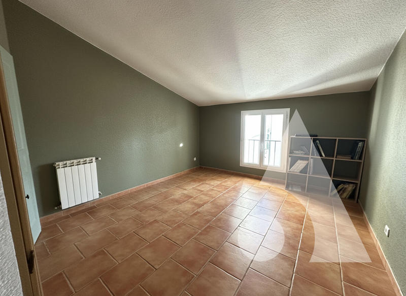 Maison - 182 m² - 8 pièces