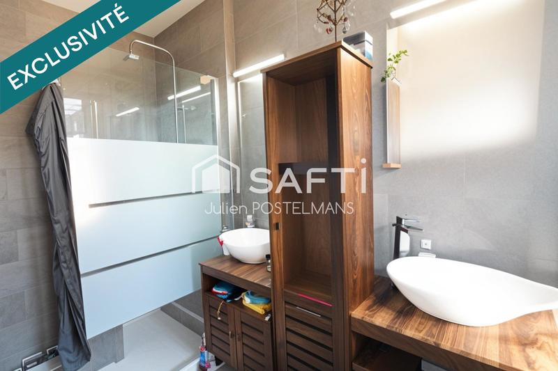 Maison - 180 m² - 8 pièces