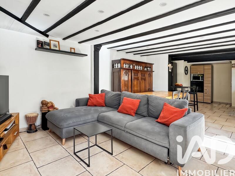 Maison - 90 m² - 5 pièces
