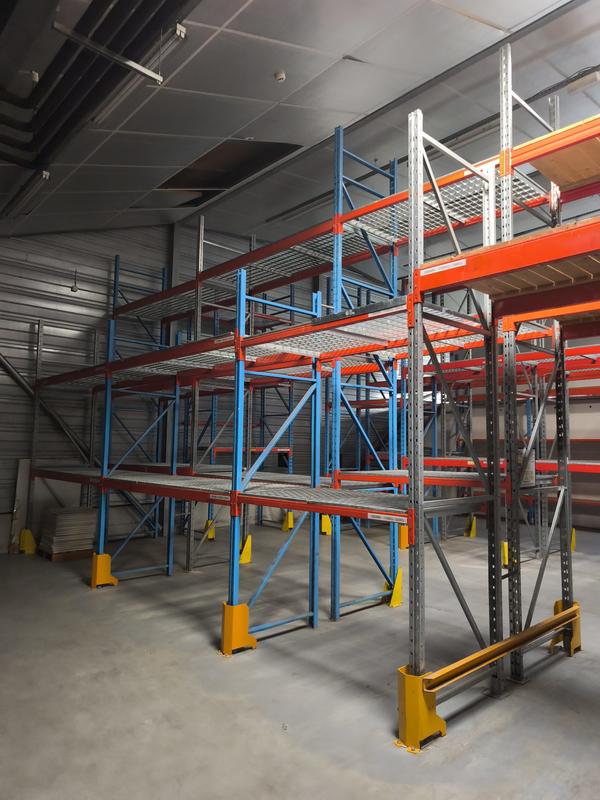 Local d'activités - 1 050 m²