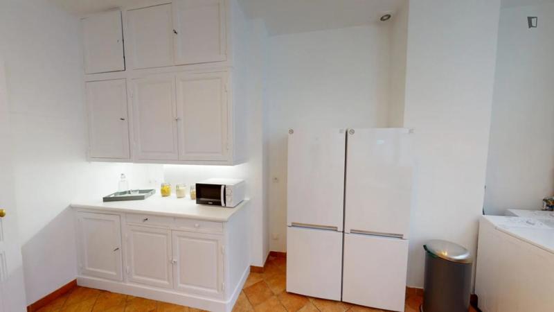 Chambre - 23 m² - 6 pièces