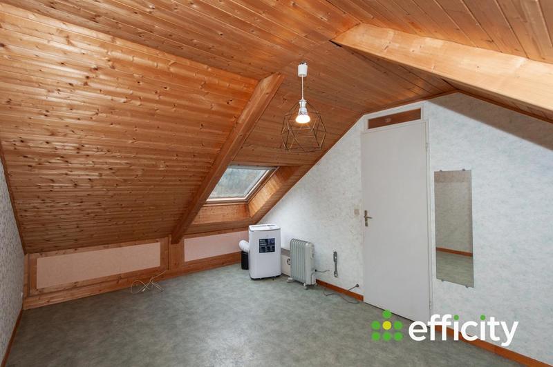 Maison - 174 m² - 8 pièces