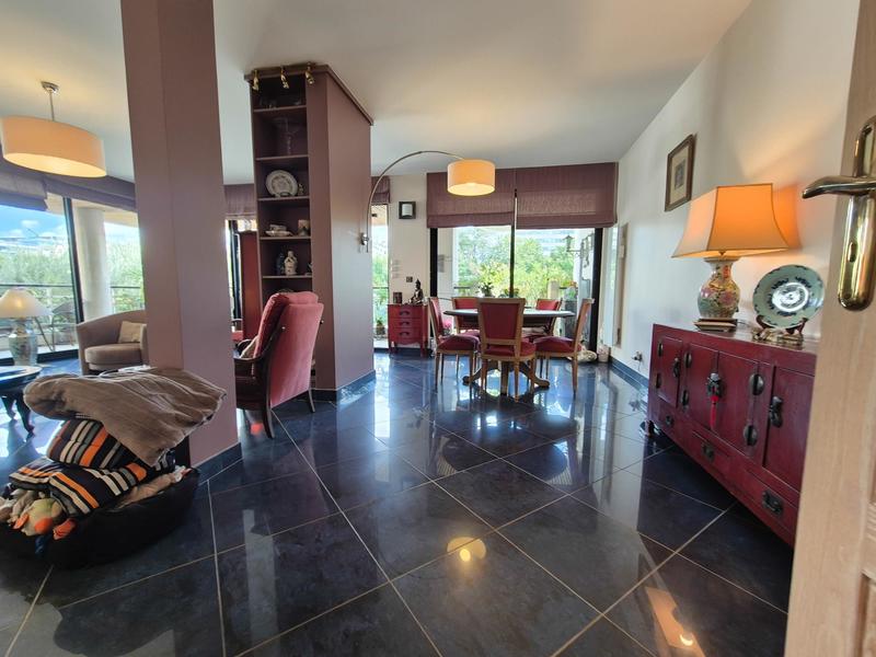 Appartement - 113 m² - 4 pièces