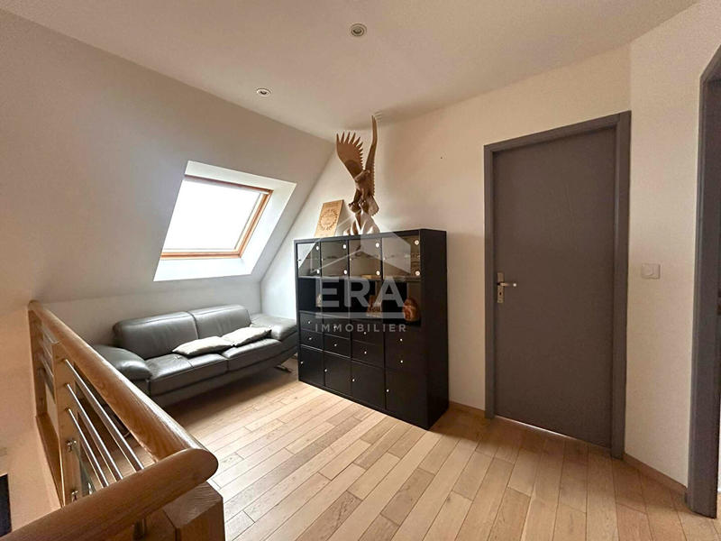 Maison - 144 m² - 8 pièces