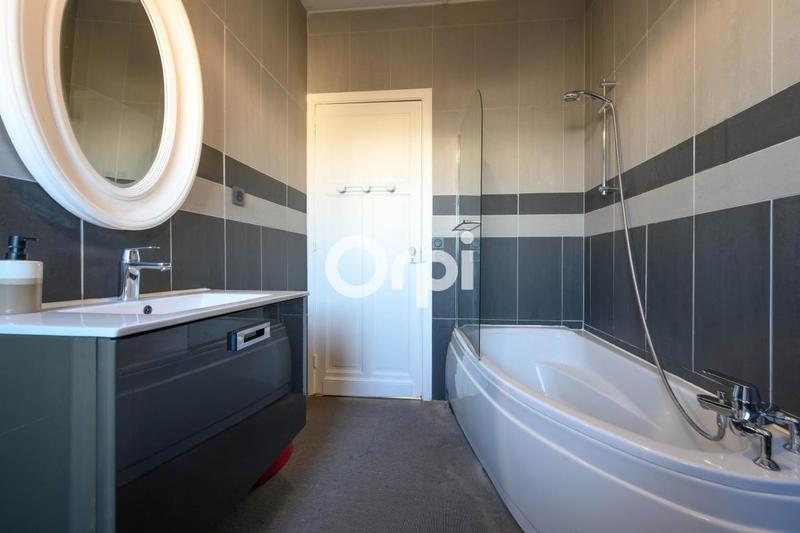 Maison - 168 m² - 6 pièces