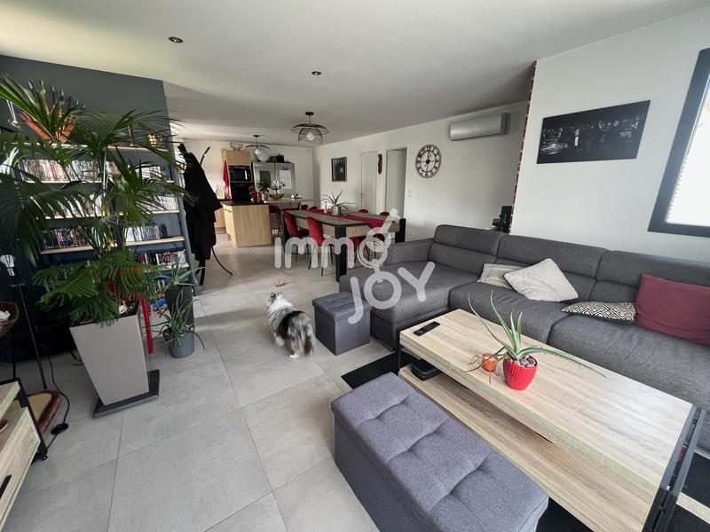 Maison - 102 m² - 4 pièces