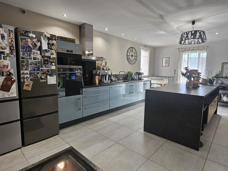 Maison - 143 m² - 5 pièces