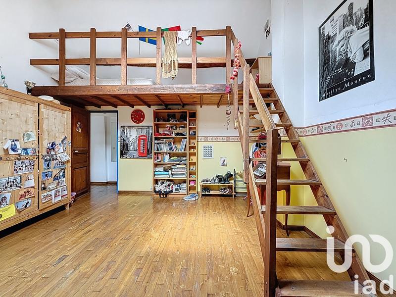 Maison - 294 m² - 9 pièces