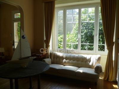 Demeure - 170 m² - 9 pièces