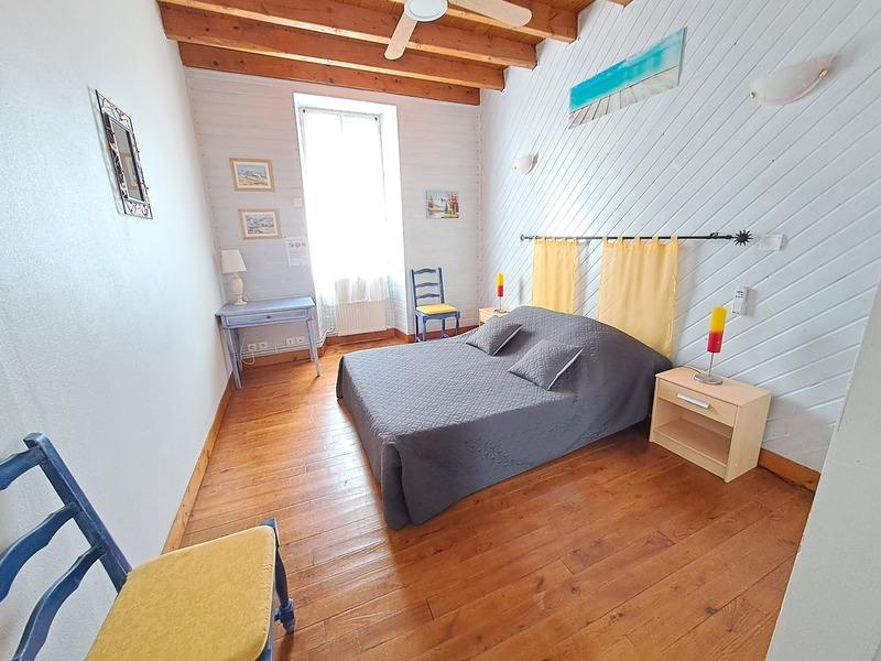 Propriété - 323 m² - 12 pièces