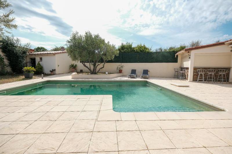 Propriété - 322 m² - 10 pièces