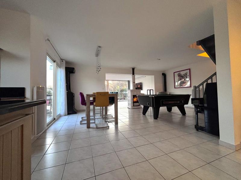 Maison - 145 m² - 6 pièces