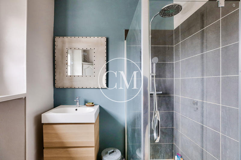 Maison - 320 m² - 9 pièces