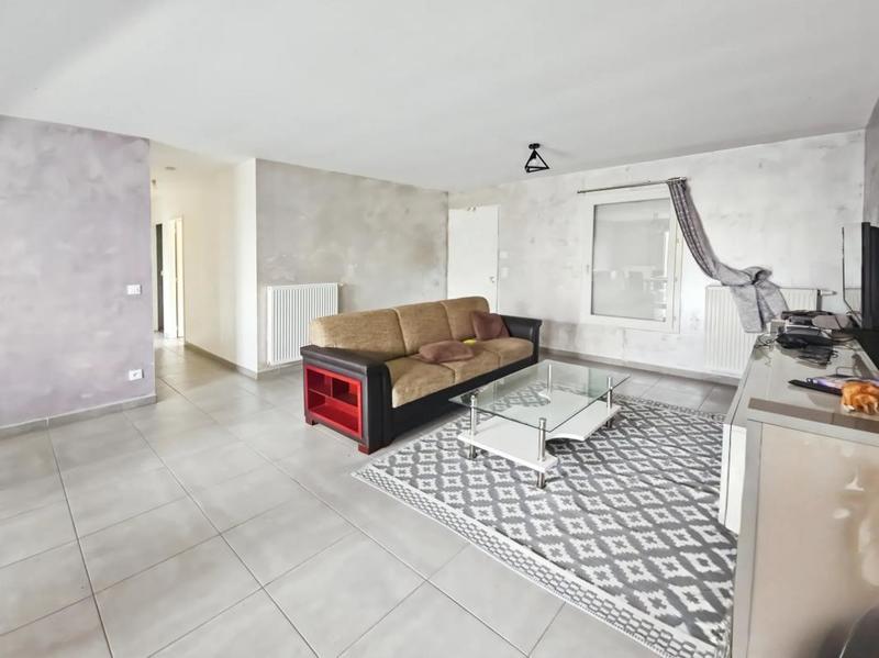 Maison - 91 m² - 5 pièces