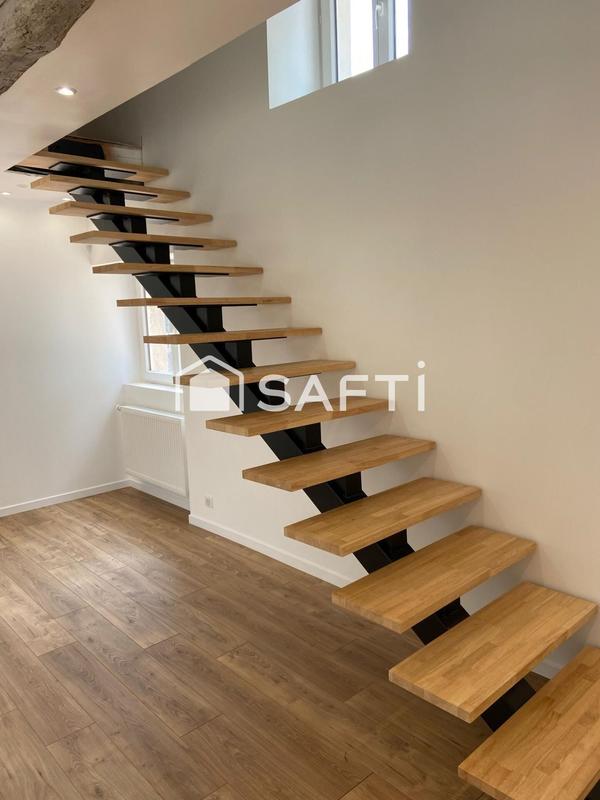 Maison - 231 m² - 10 pièces