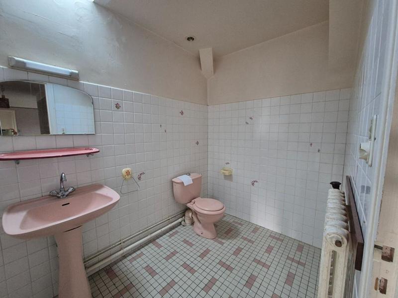 Maison - 204 m² - 7 pièces