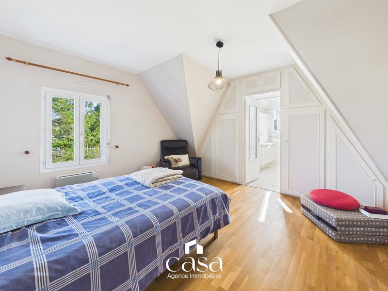 Maison - 190 m² - 6 pièces