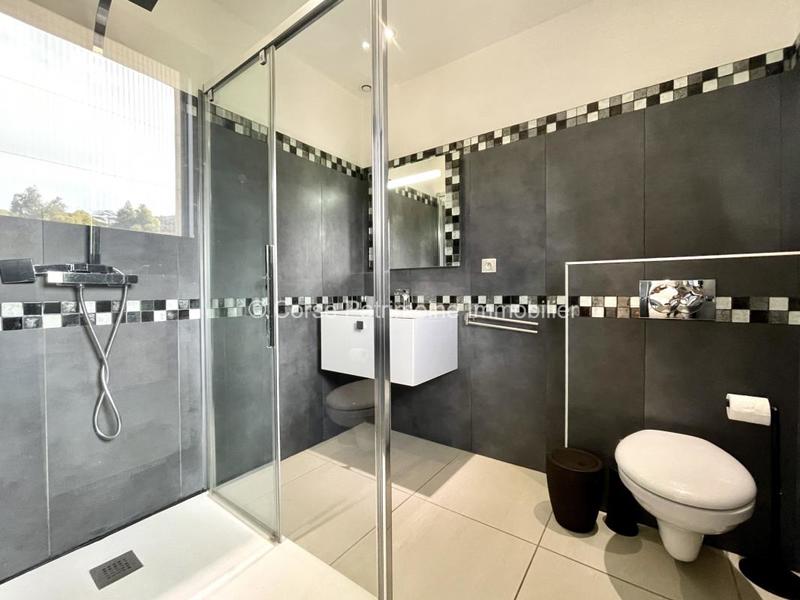 Villa - 210 m² - 6 pièces