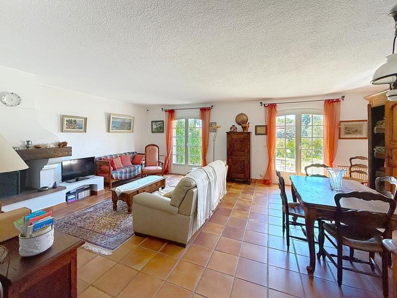 Maison - 177 m² - 7 pièces