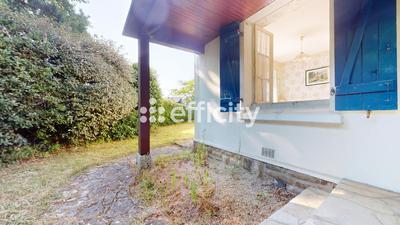 Maison - 102 m² - 6 pièces