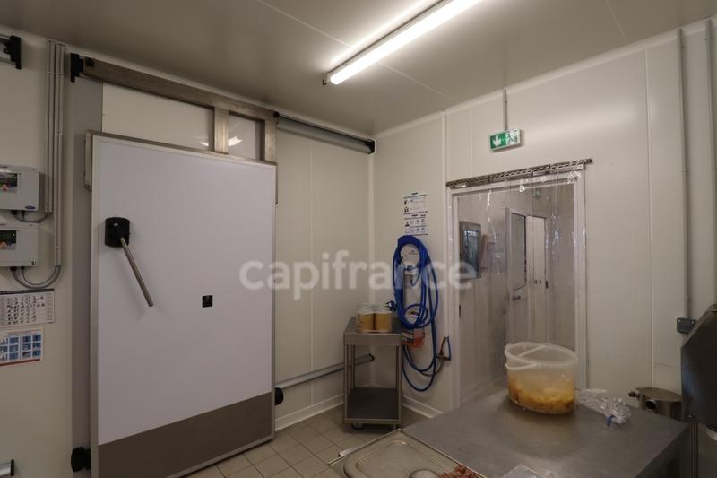 Fonds de commerce - 200 m²