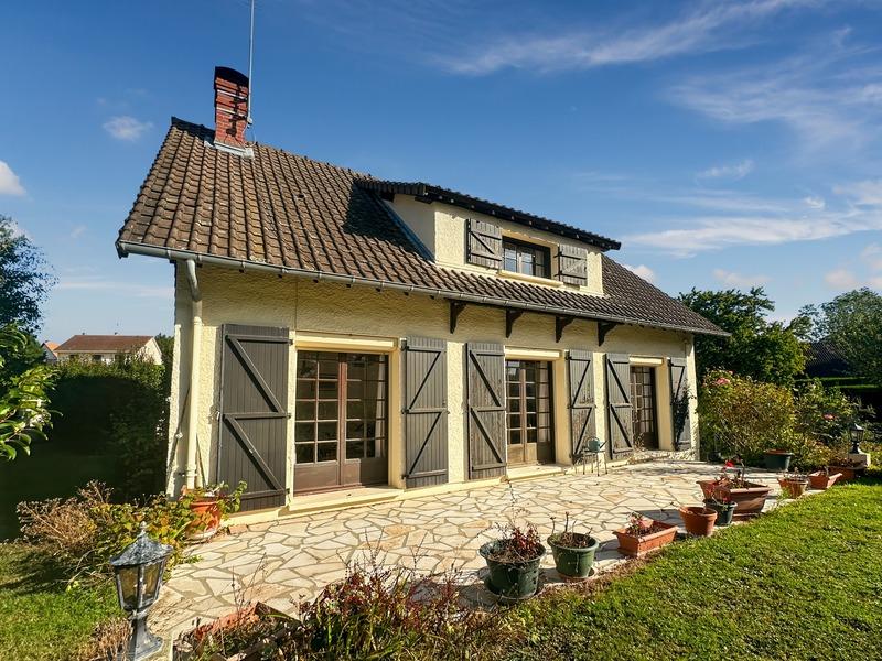 Maison - 110 m² - 5 pièces