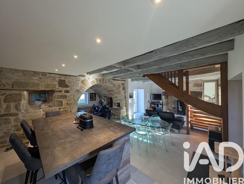 Maison - 110 m² - 4 pièces