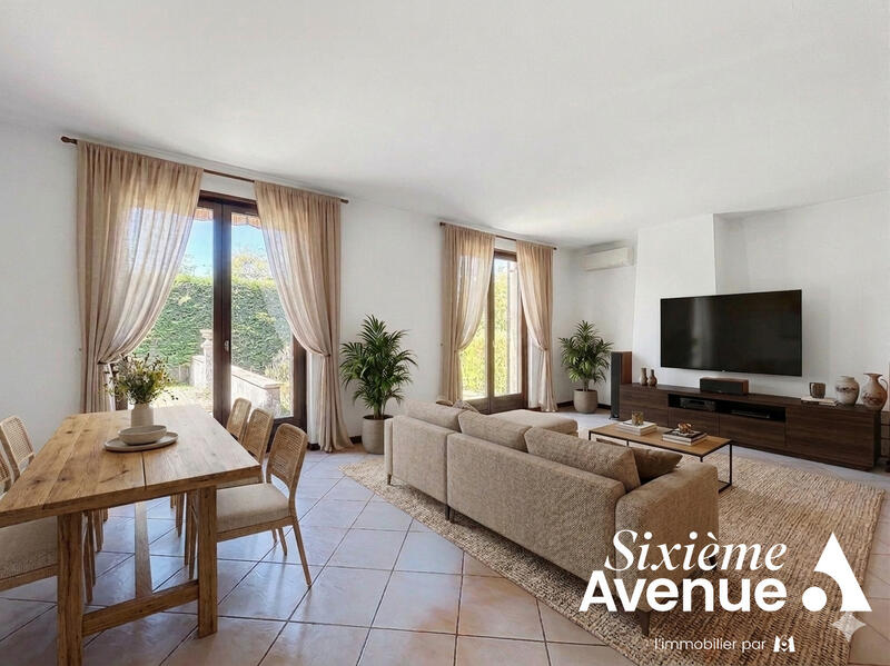 Maison - 94 m² - 4 pièces