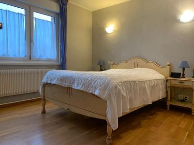 Maison - 200 m² - 6 pièces