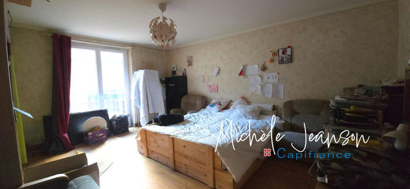 Maison en pierre - 199 m² - 9 pièces