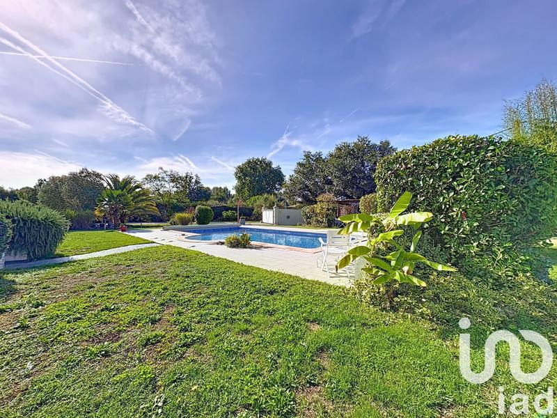 Maison - 204 m² - 7 pièces