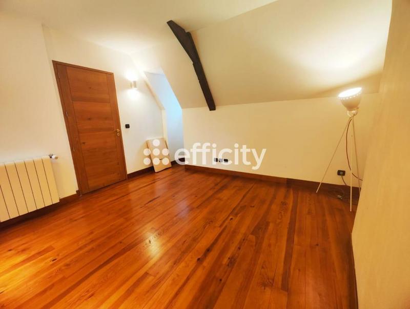 Maison - 170 m² - 5 pièces