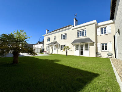 Maison - 190 m² - 6 pièces