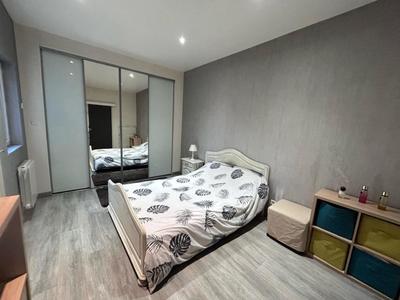 Appartement - 60 m² - 2 pièces