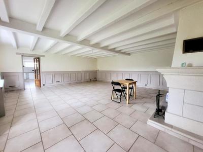 Demeure - 293 m² - 5 pièces