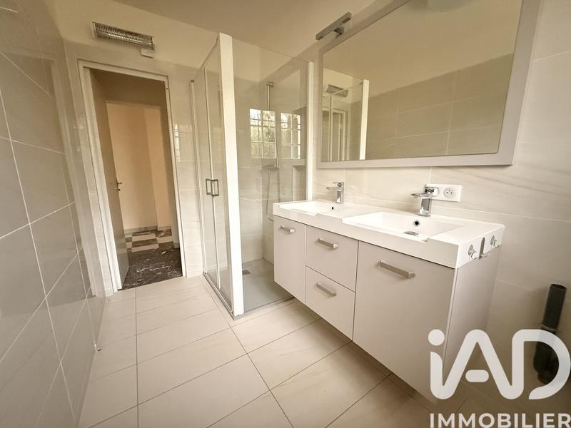 Maison - 153 m² - 8 pièces