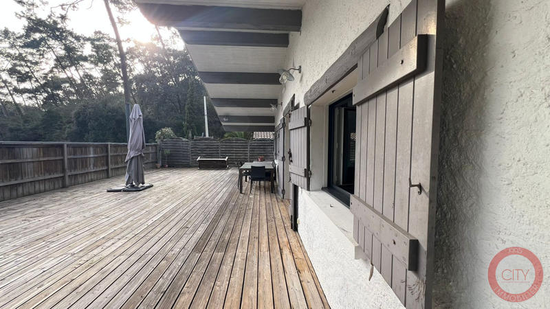 Maison - 135 m² - 6 pièces