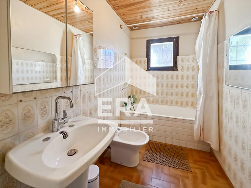 Maison - 93 m² - 4 pièces