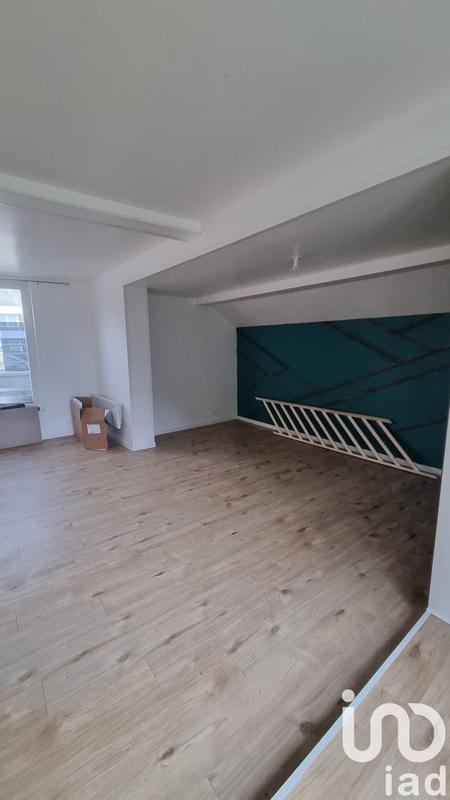 Maison - 93 m² - 5 pièces