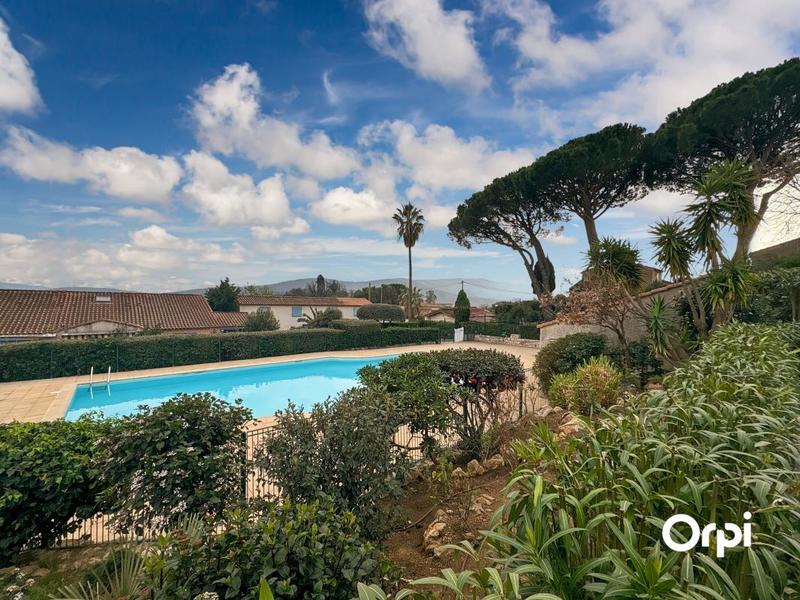 Mazet - 26 m² - 2 pièces