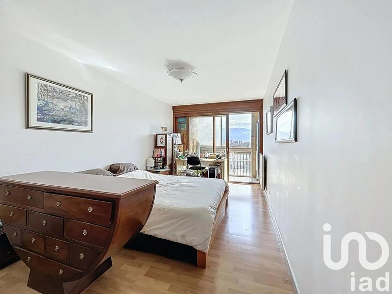 Appartement - 93 m² - 4 pièces