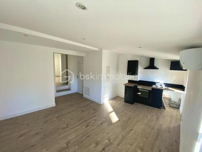 Immeuble - 118 m² - 6 pièces