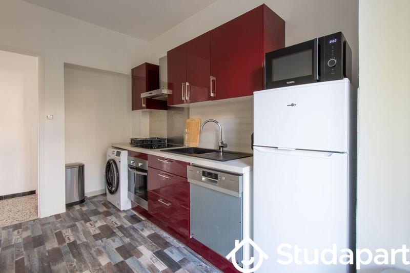 Chambre - 92 m² - 1 pièce